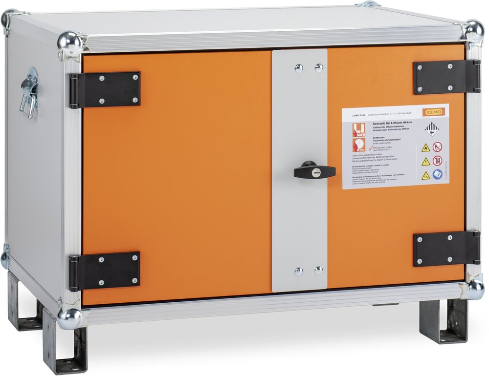 Akku-Lagerschrank CEMO lockEX - 8/5 mit Stellfüssen