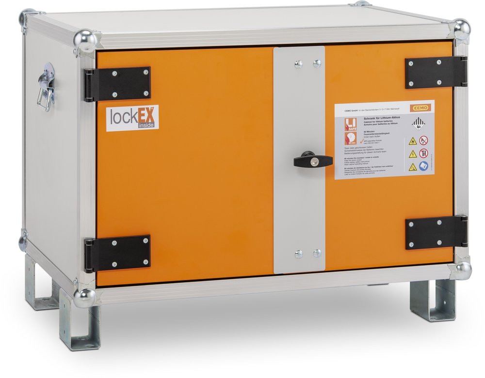 Akku-Lagerschrank mit Ladefunktion CEMO lockEX - 8/5 mit Stellfüssen