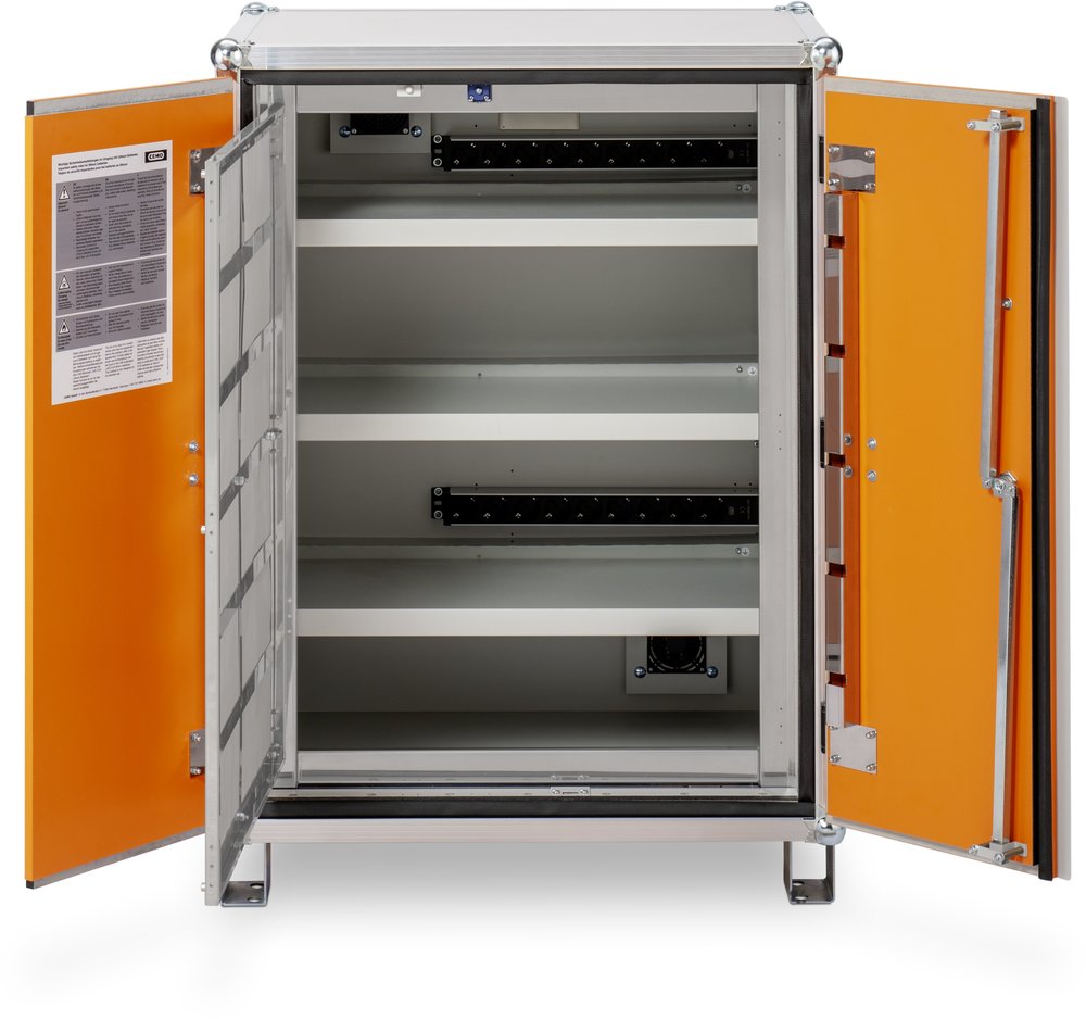 Akku-Lagerschrank mit Ladefunktion CEMO lockEX 2.0 - 8/10 mit Stellfüssen